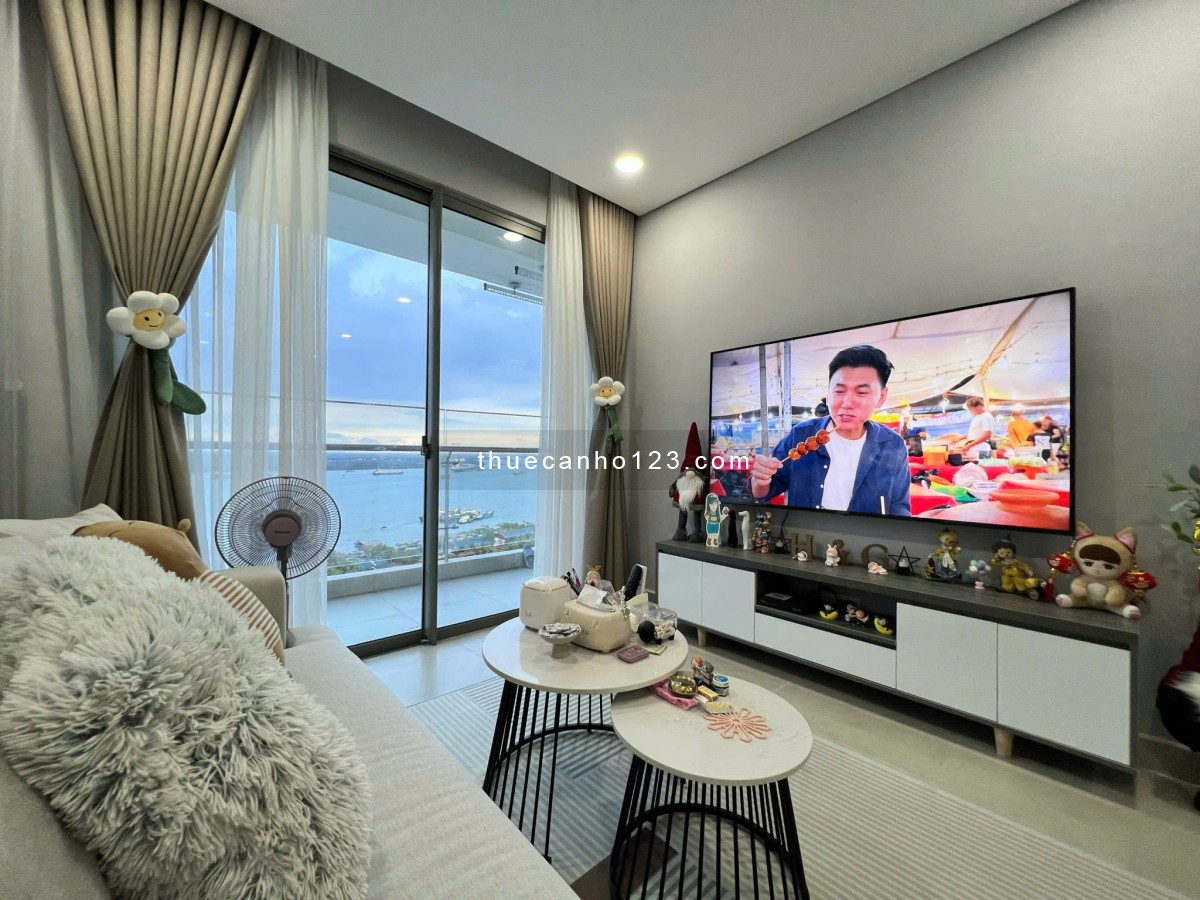 Cho thuê gấp căn hộ 1PN full nội thất đẹp tầng cao view sông giá rẻ tại SKY89. LH Ngân 0702.076.116