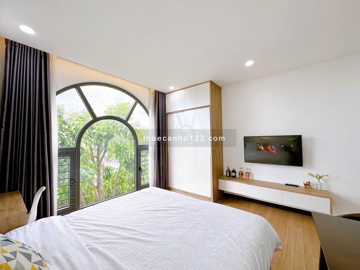 Căn studio đầy đủ NT ngay nhà thờ Ba Chuông, Trần Quang Diệu, Phạm Văn Hai tiện đi trung tâm Q3