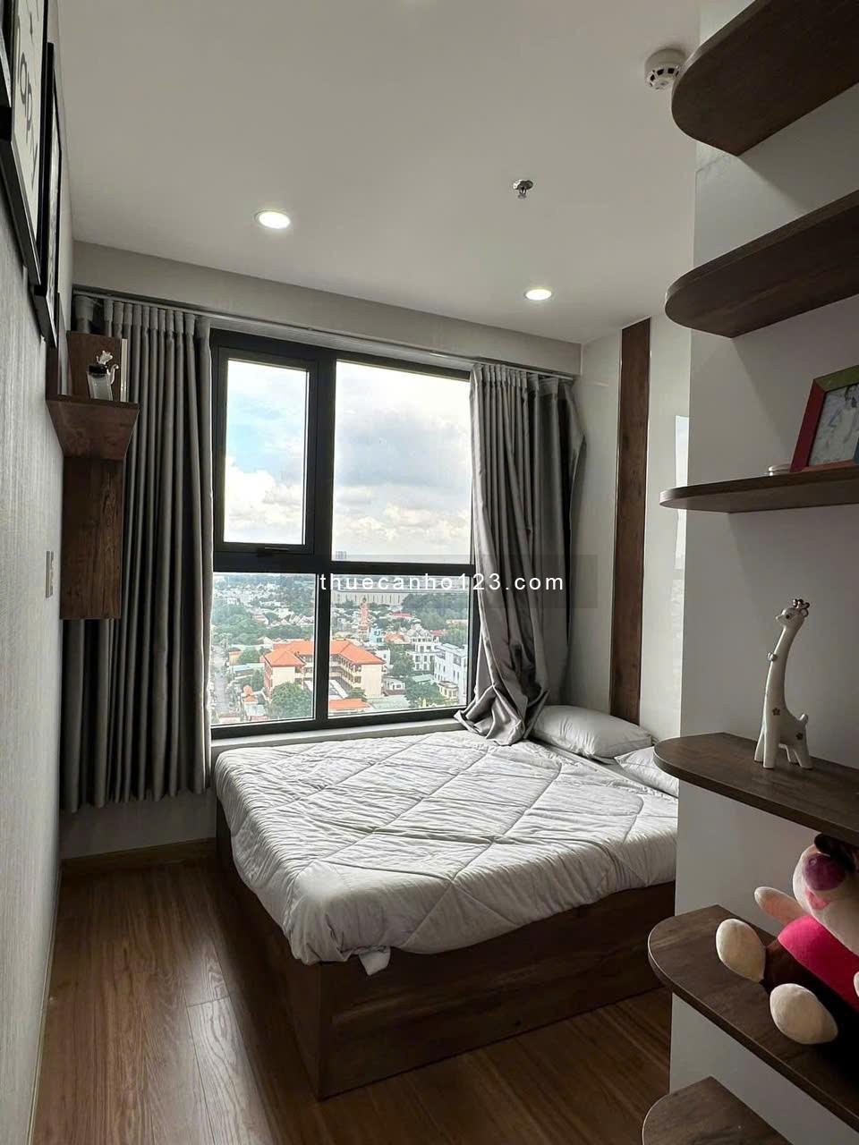 Chung cư SaiGon Pearl. Nguyễn Hữu Cảnh, Bình Thạnh: 94m2, 2PN, 2WC 20tr