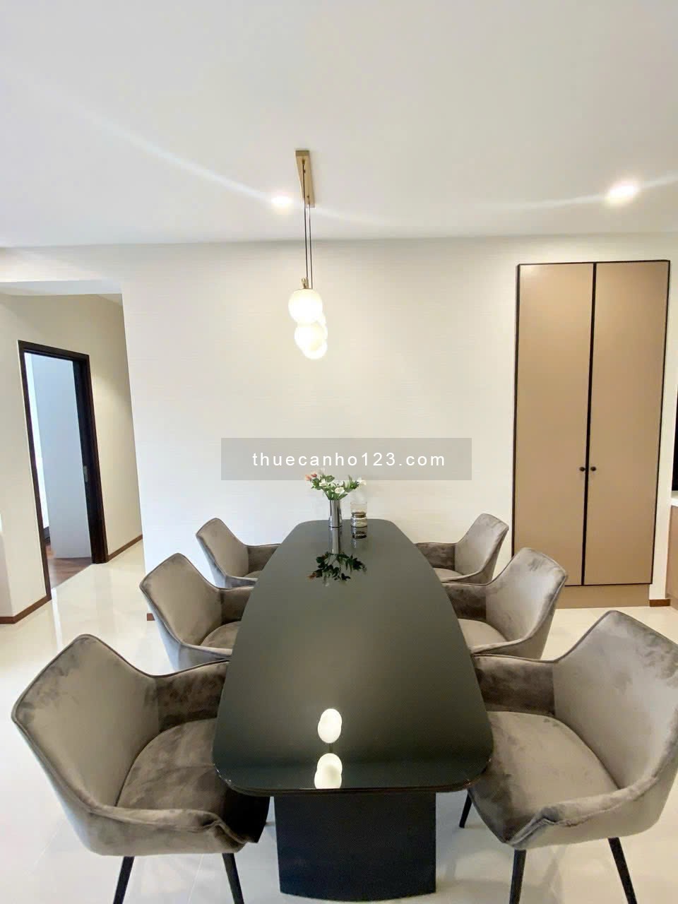 Căn Hộ 3PN One Verandah – Không Gian Mát Mẻ, View Bitexco Quận 1, Giá 24 Triệu/Tháng.