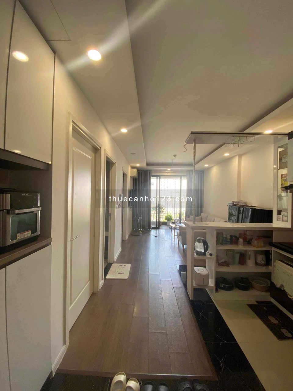 Cho thuê căn hộ chung cư Eco Green Nguyễn Xiển, 70m2, 2 Ngủ, Đủ Đồ, Ở luôn, 12 Triệu 091 112 2316