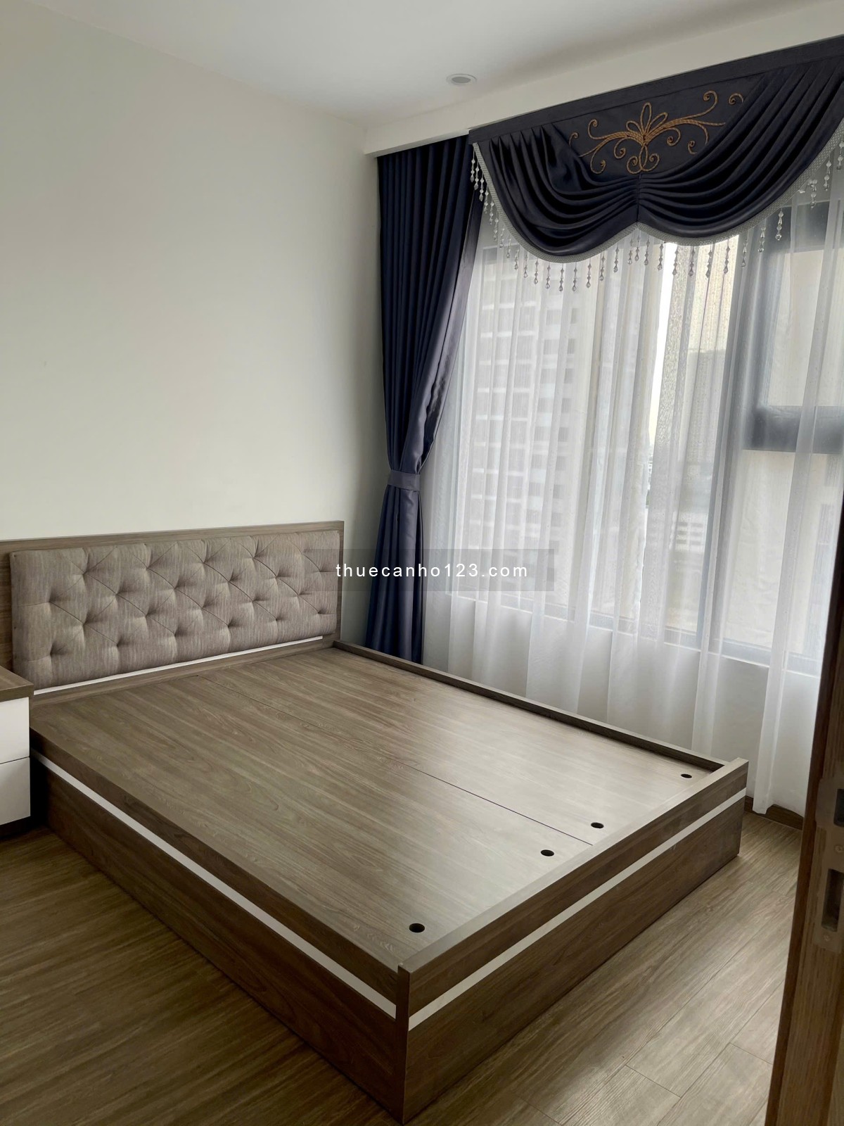 Cho thuê căn 2N+1 63m2 FULL nội thất giá 11tr/th. Liên hệ: 0961355531