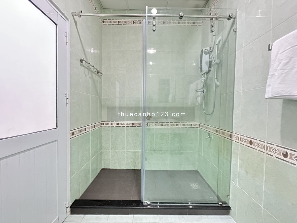 Căn góc rộng 85m2, 2p ngủ, có NT tại P6, Q3 giá 16tr/th