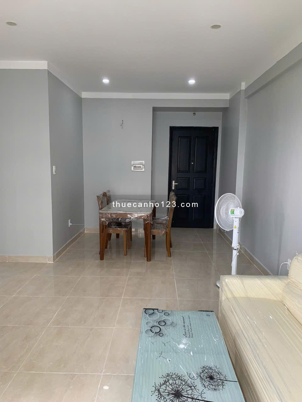 Chung cư Sai Gon Pearl, Nguyễn Hữu Cảnh, BT: 94m2, 2PN, 2WC NT 19tr/th