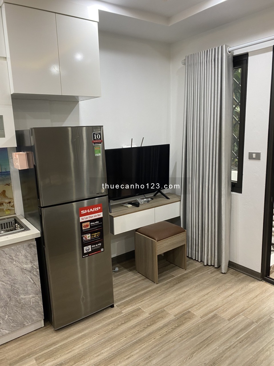 Cho thuê Căn hộ Apartment tại ngõ 193 Trích Sài, Bưởi, Tây Hồ. View hồ cực thoáng. Chỉ 7tr