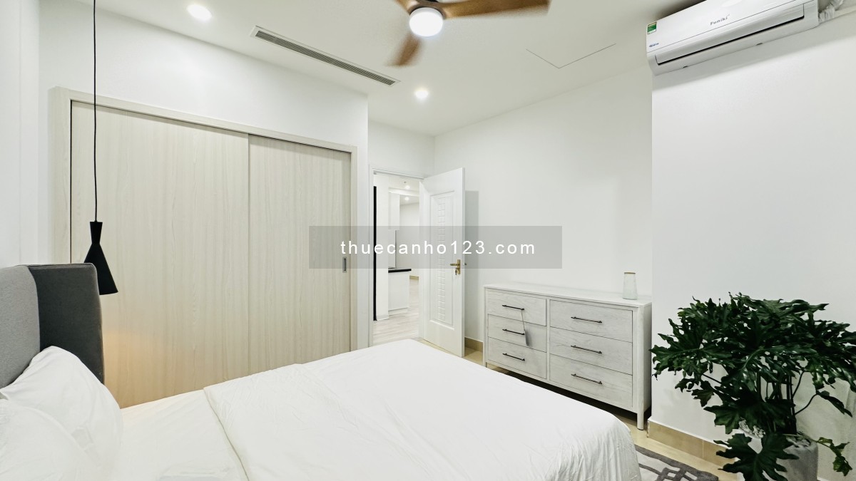 (Chính chủ) cho thuê căn hộ 2 ngủ Royal city full đồ đẹp, vào ngay, 17 tr/th, LH: 0912.396.400 - MTG