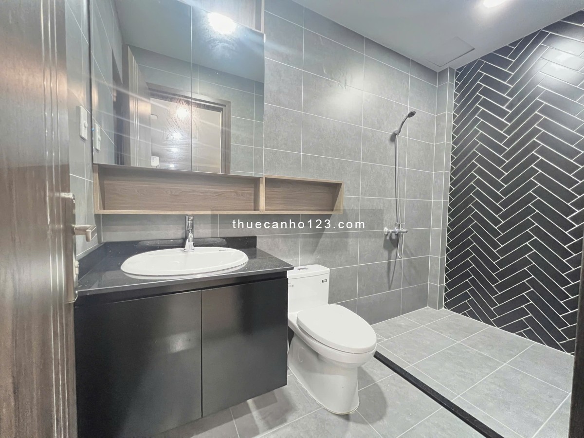 NỘI THẤT MỚI SANG TRỌNG - BAN CÔNG THOÁNG MẶT TIỀN - NGAY GẦN LOTTE Q7, ĐH RMIT, CẦU HIM LAM