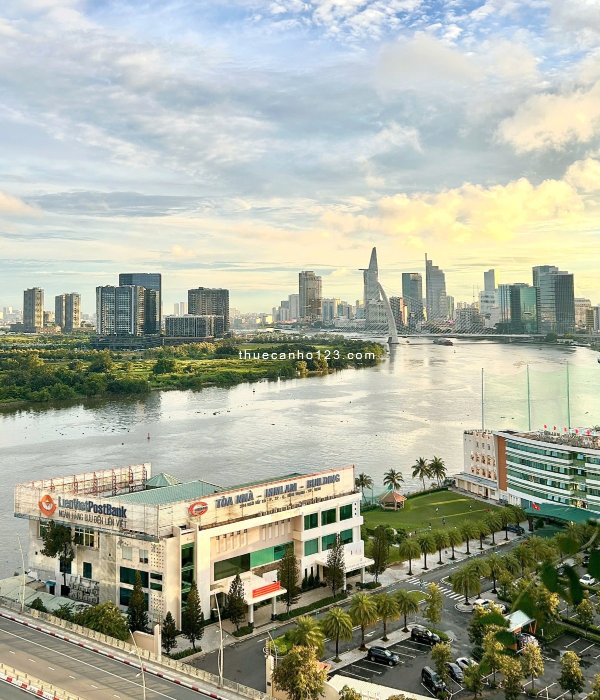 Cho Thuê căn hộ 3PN dự án Sunwah Pearl đủ nội thất