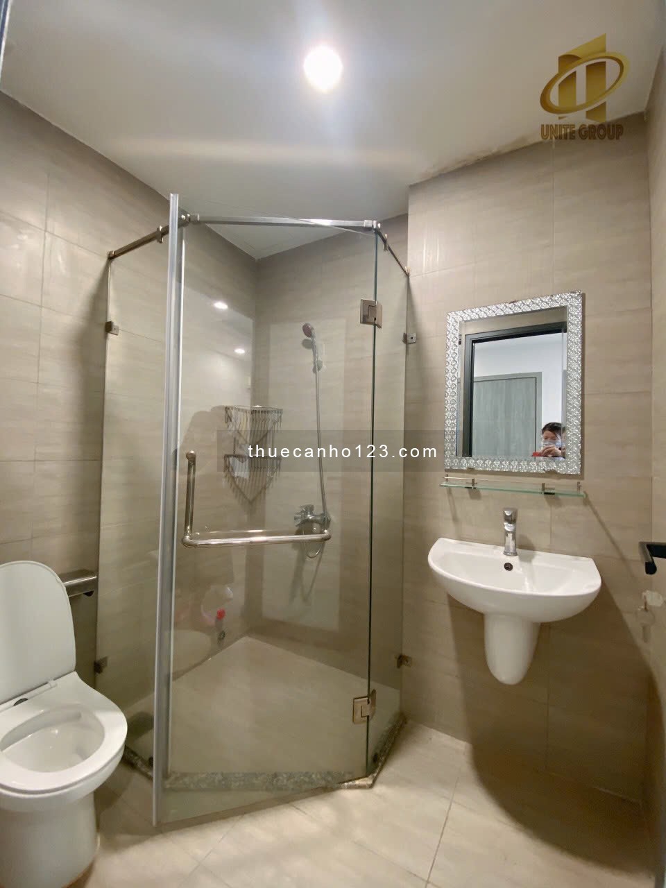 Căn hộ 1PN Nội Thất Cao Cấp - Ban Công Lớn - 5 phút qua Phú Mỹ Hưng, SC Vivo , Lotte