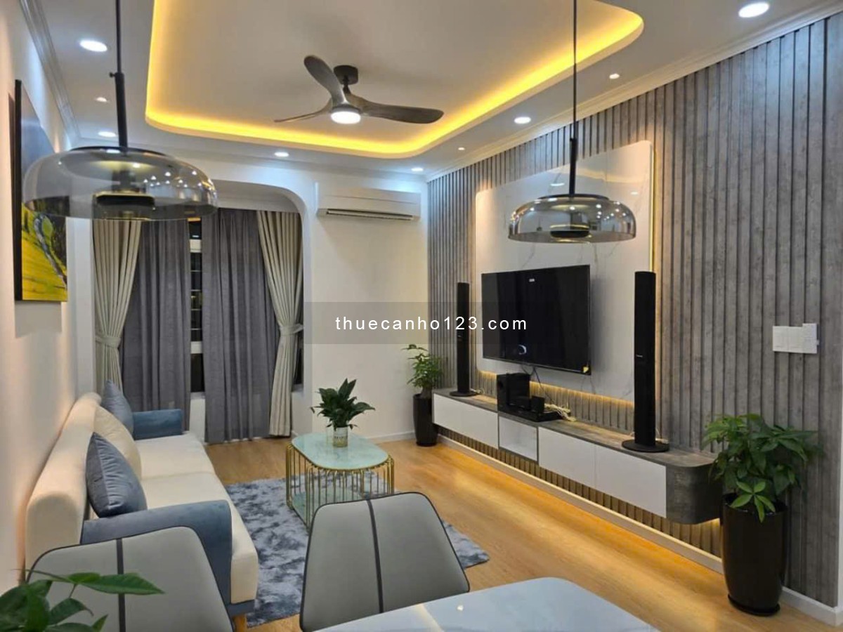 Cần cho thuê gấp CC Sky Garden 2 mới trống, giá mềm, chủ dễ thương ạ