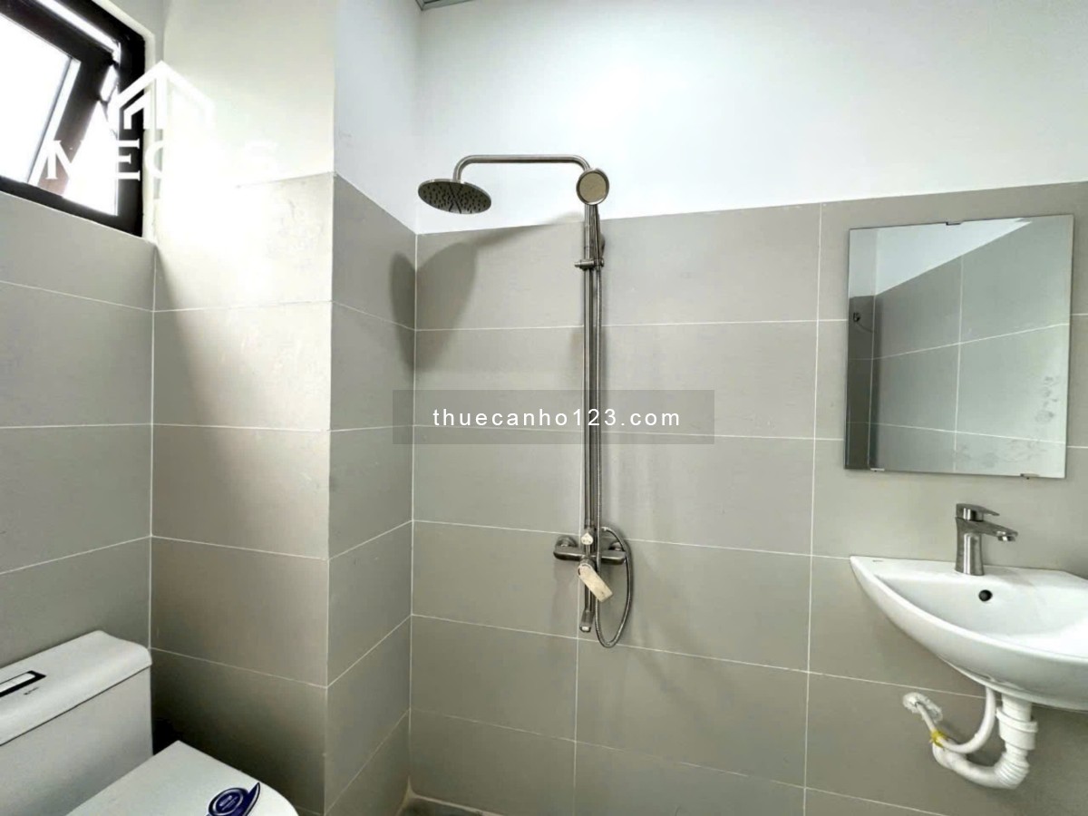 Căn Hộ Gác Cao 1m6 có Thang Máy ngay Co.op Mart Trường Chinh quận Tân Bình