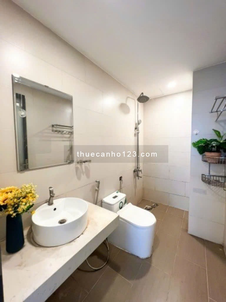 CĂN HỘ CHO THUÊ QUẬN 3 DẠNG 1 PHÒNG NGỦ BAN CÔNG GẦN CẦU CÔNG LÝ , CHỢ LÊ VĂN SỸ