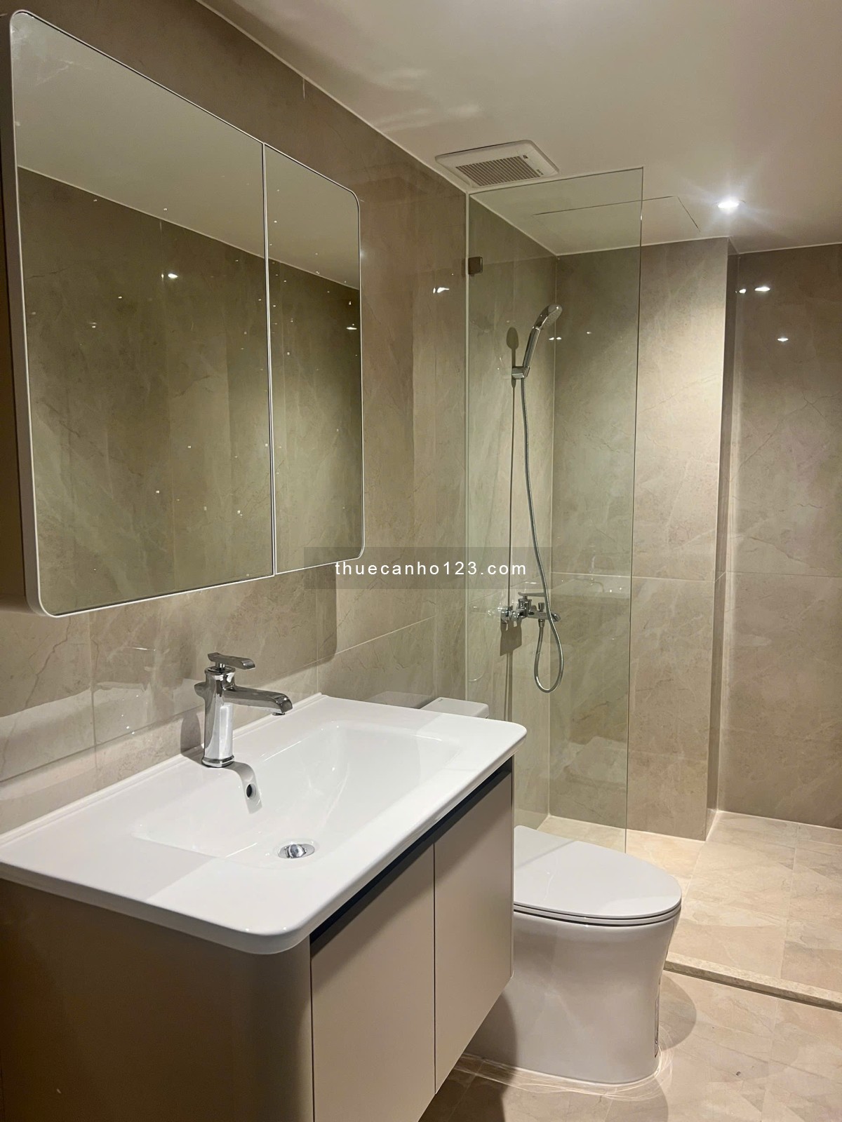 DUPLEX ROOM - nơi từng góc nhỏ đều được chăm chút để mang đến không gian sống