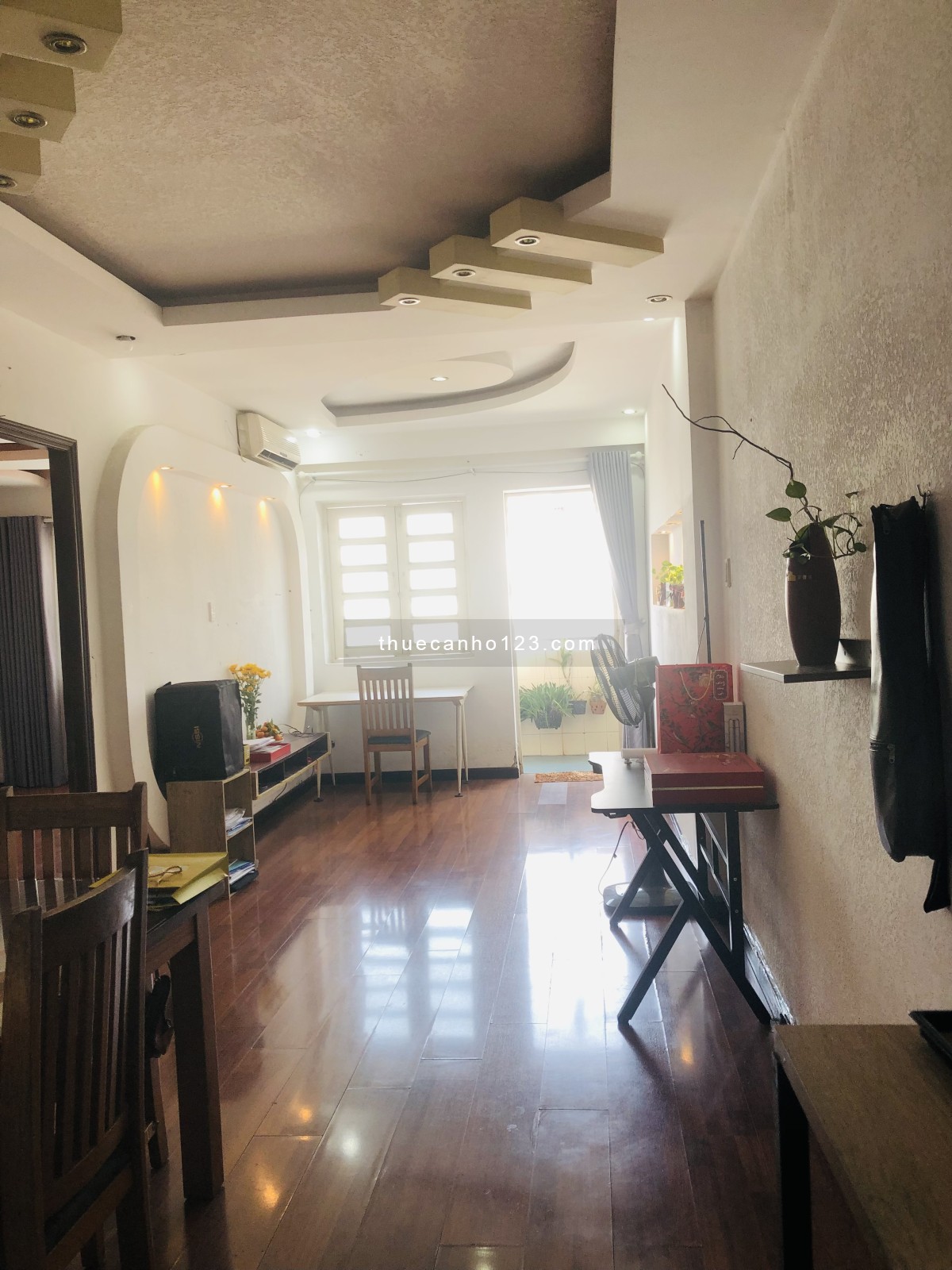 Cho thuê căn hộ trung tâm sát quận 1; đầy đủ tiện nghi và tiện ích…