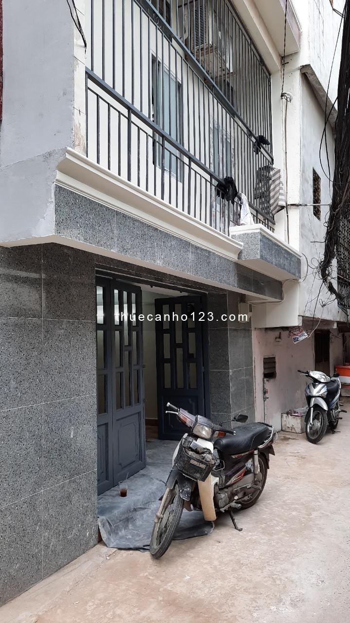 Cho thuê căn hộ mini tầng trệt ngay vòng xoay Hàng Xanh P. 15, Bình Thạnh