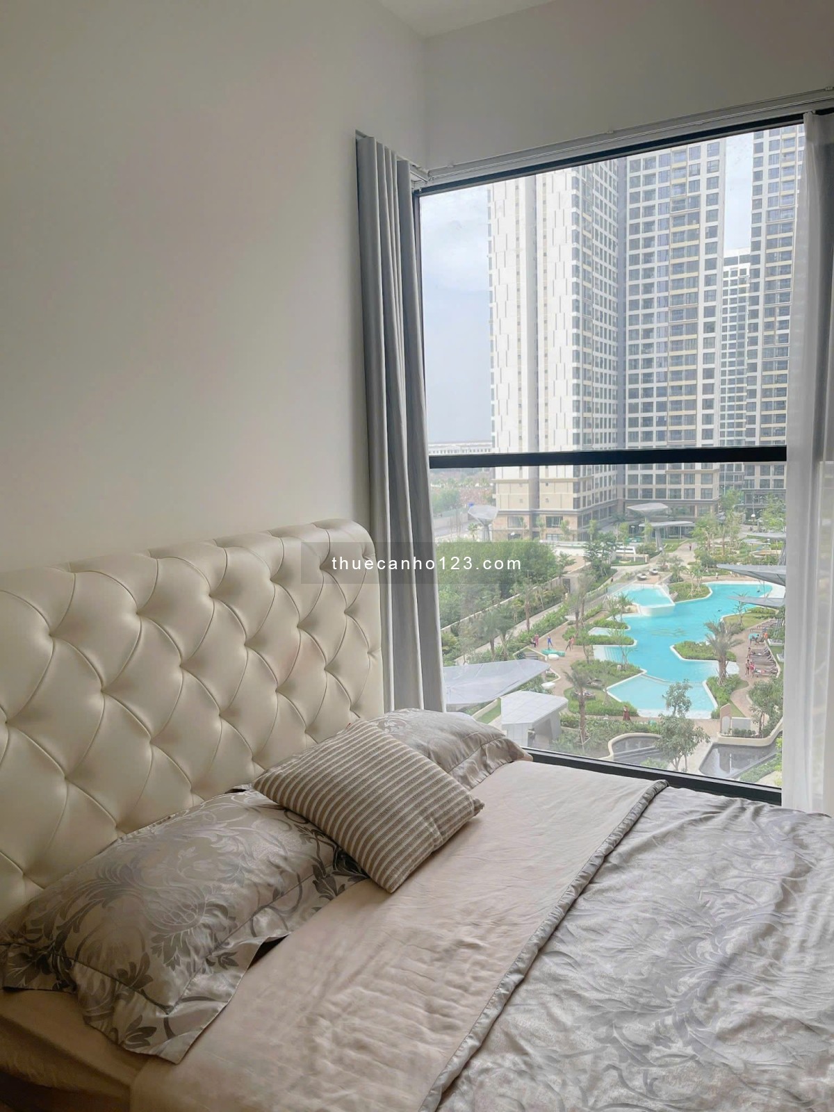 Chuyên cho thuê căn hộ 2PN full nội thất Masteri Centre Point.