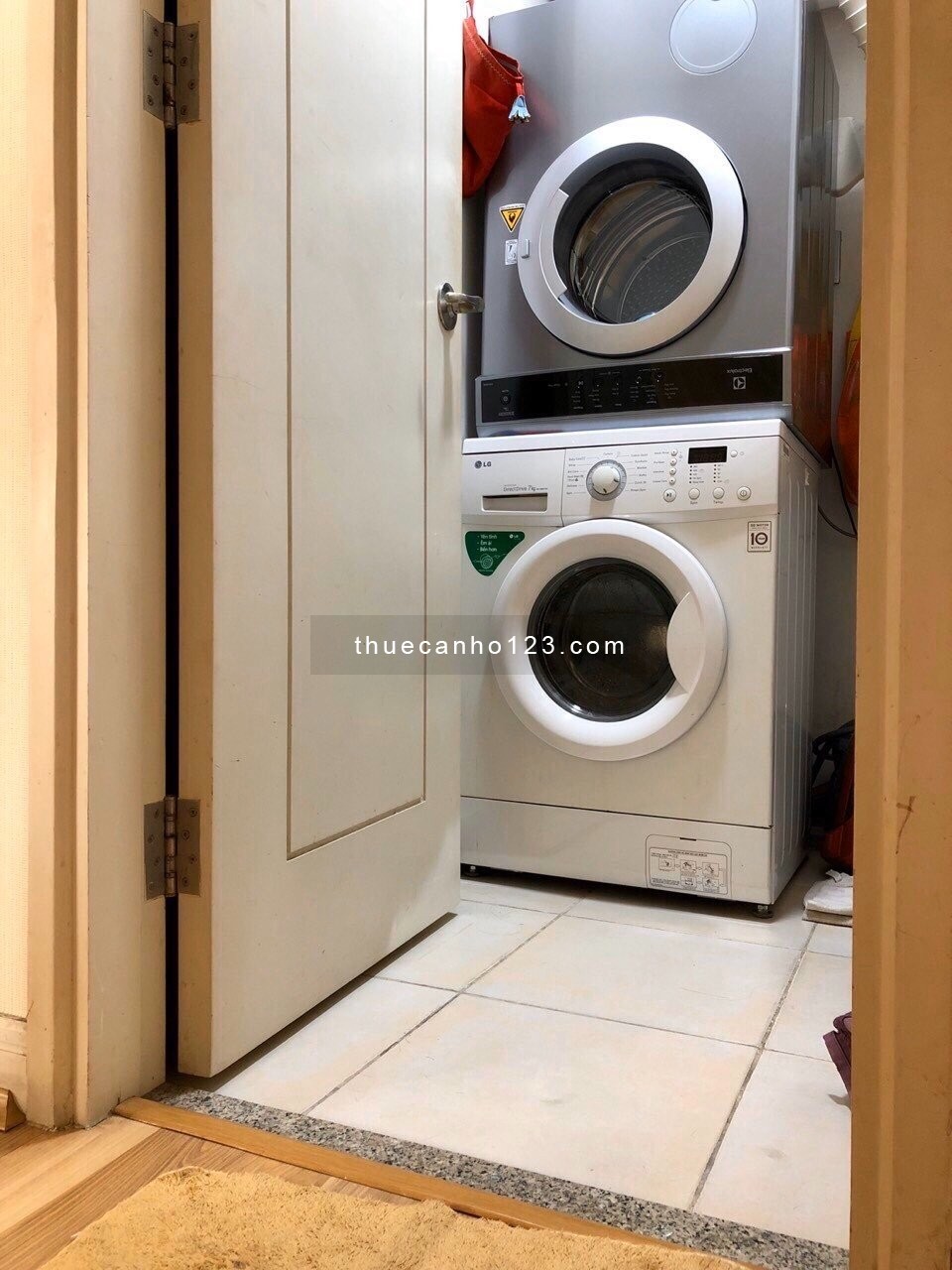 Căn hộ 3 phòng ngủ DT 113m2 - Botanic Tower Phú Nhuận tiện nghi đầy đủ chỉ 17 Triệu Tel 0906.887.586