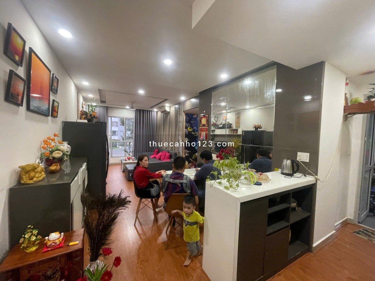 Chính chủ cho thuê căn 3 phòng ngủ 2 WC khu Ruby Celadon City full nội thất