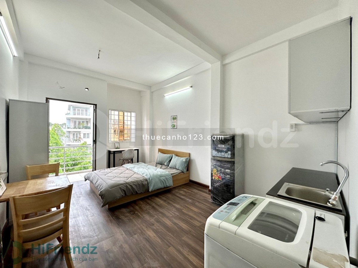 Căn hộ ban công - Gần ĐH Kinh Tế UEH - Full nội thất - Ban công City View