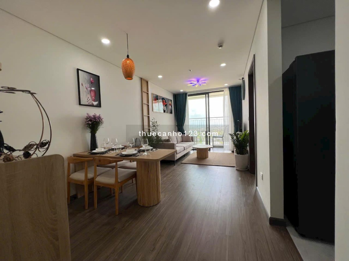 Cho thuê căn 2PN đầy đủ nội thất tại FPT Plaza