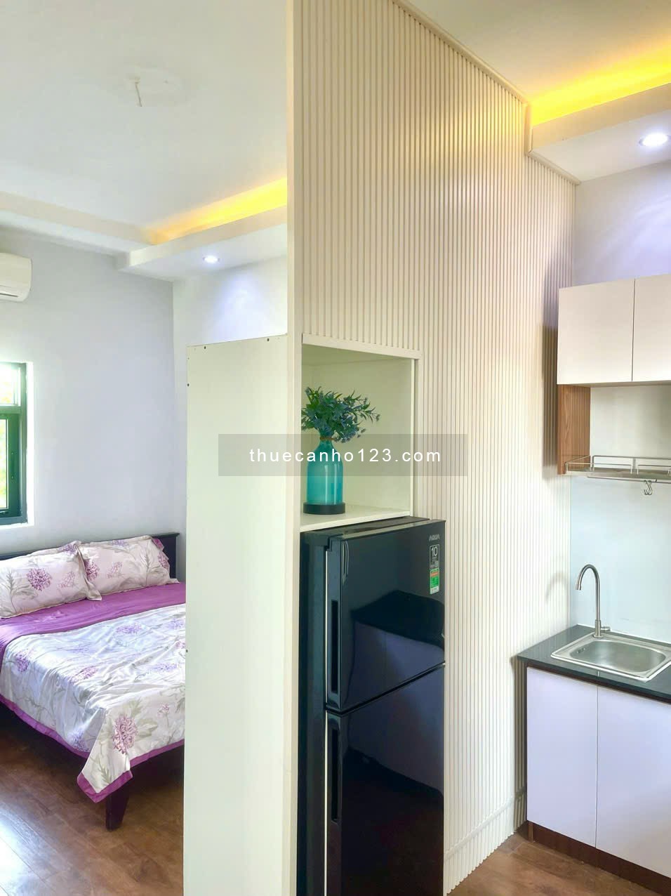 Khai trương studio siêu đẹp tách bếp hạt dẻ