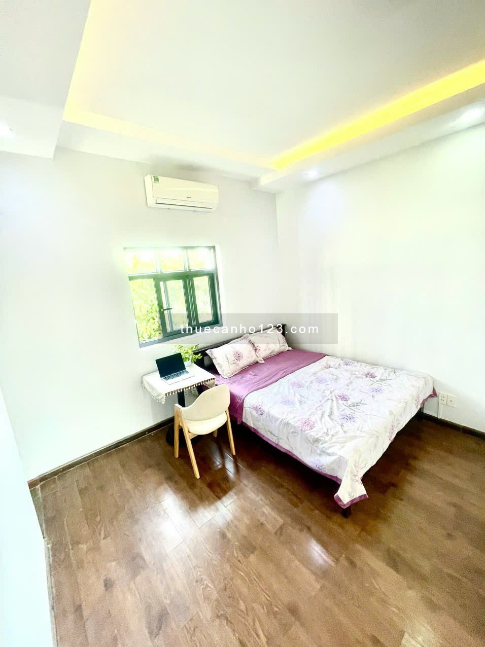 Khai trương studio siêu đẹp tách bếp hạt dẻ