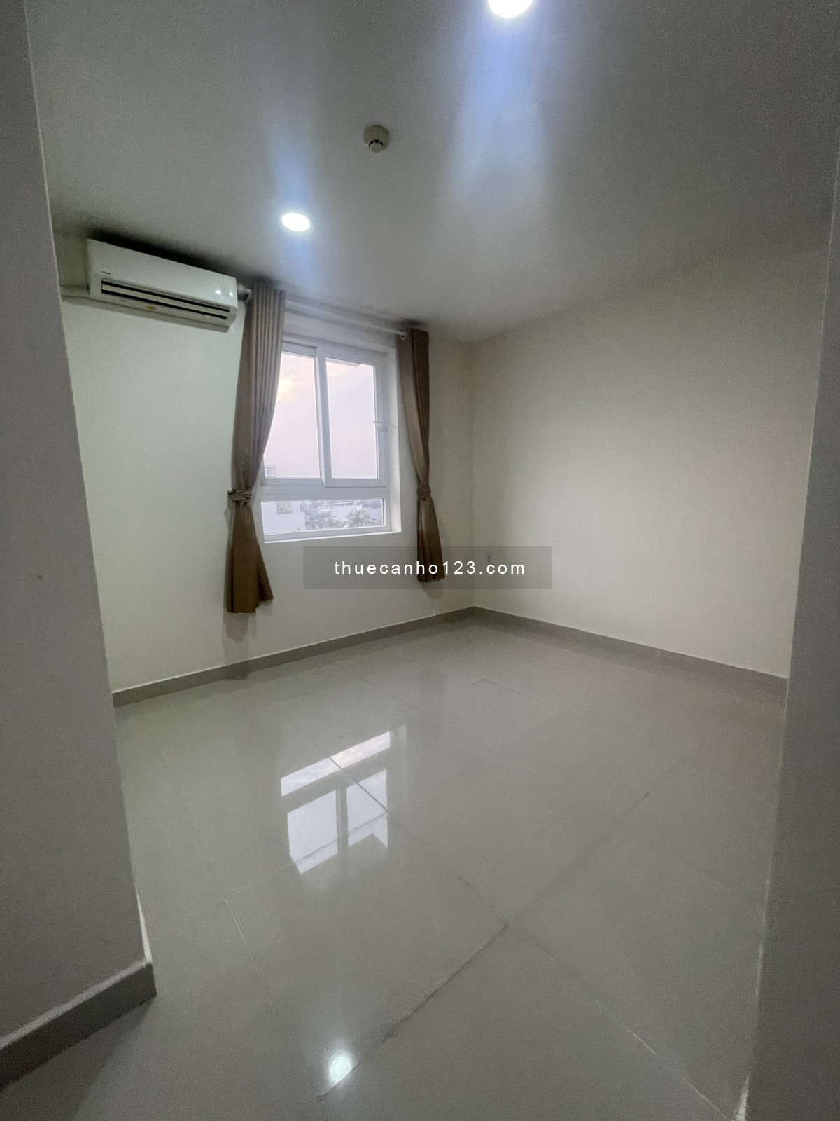 Cần cho thuê căn hộ An Phú Block A 961 Hậu Giang Q6DT 86m2, 2 phòng ngủ, 2wc