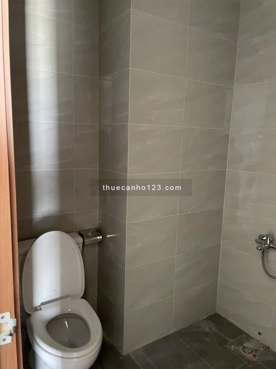 Cho thuê căn hộ Legacy Prime Thuận An 3.3T