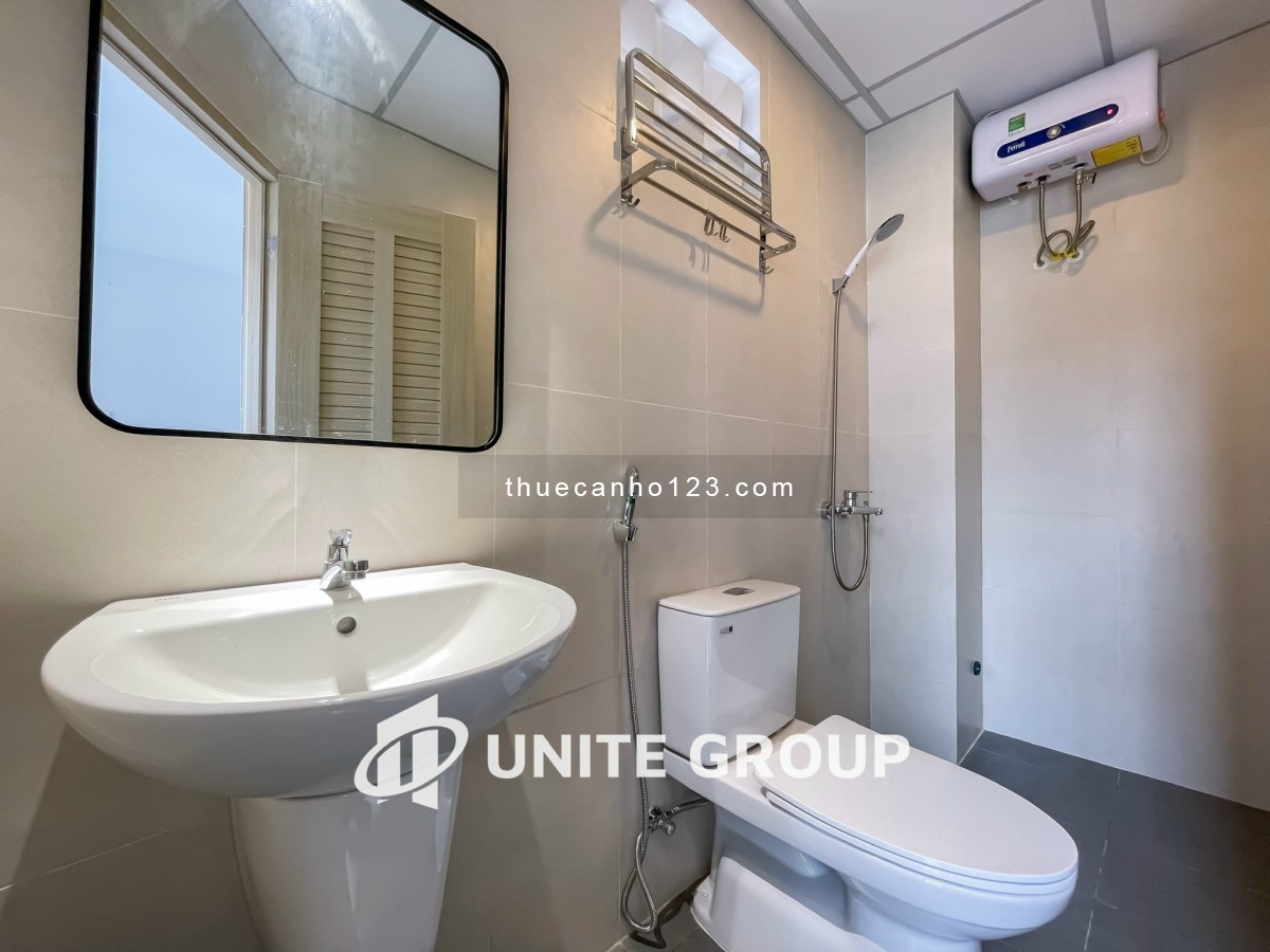 Cho thuê căn hộ mới tinh cửa sổ to thoáng sạch sẽ gần Bùi Viện - công viên 23/9 Q1