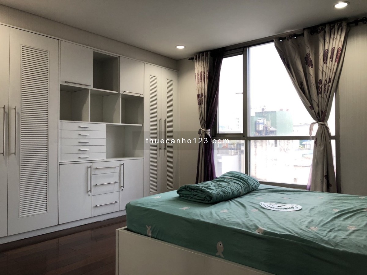 Căn hộ 3 phòng ngủ DT 115m2 tại BOTANIC TOWER tiện nghi đầy đủ chỉ 17 Triệu Tel 0906.887.586