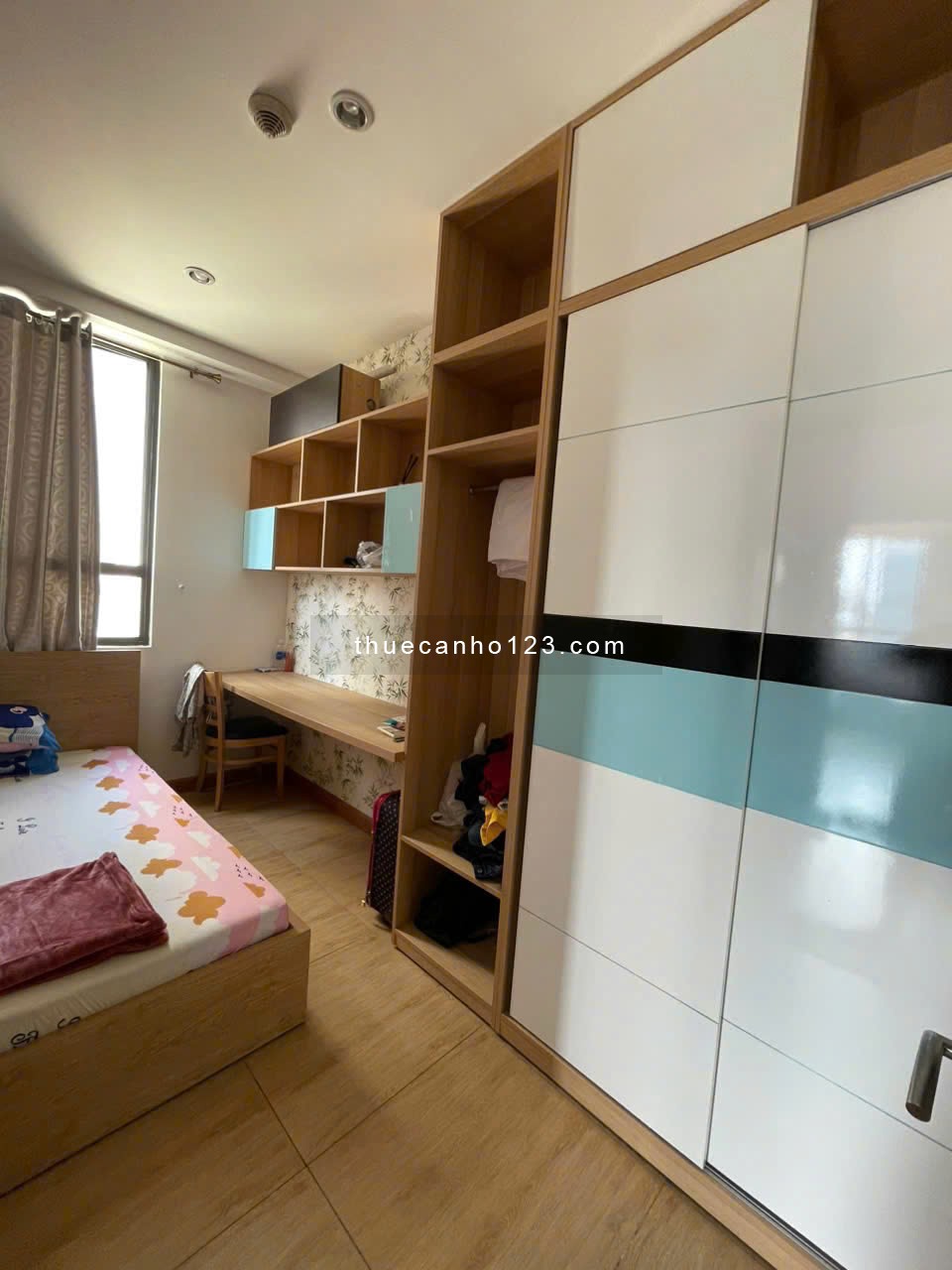 Cho thuê - Icon 56 - 3 PN, 2 WC - Dt 87 m2 - Full nthat - Giá 20 tr