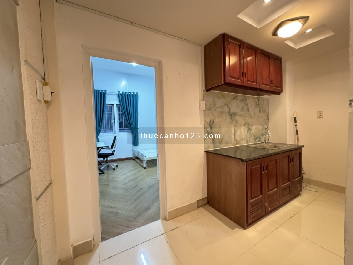 Trống phòng ban công full nội thất - An Phú Q.2