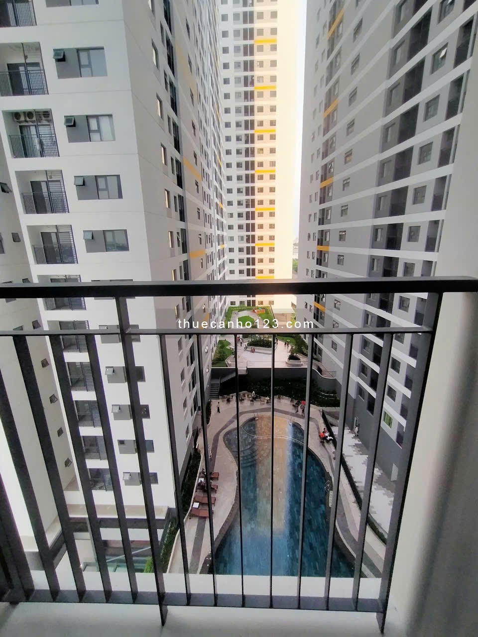 CHO THUÊ CĂN HỘ 1PN MỚI BÀN GIAO GIÁ 3,5 TRIỆU