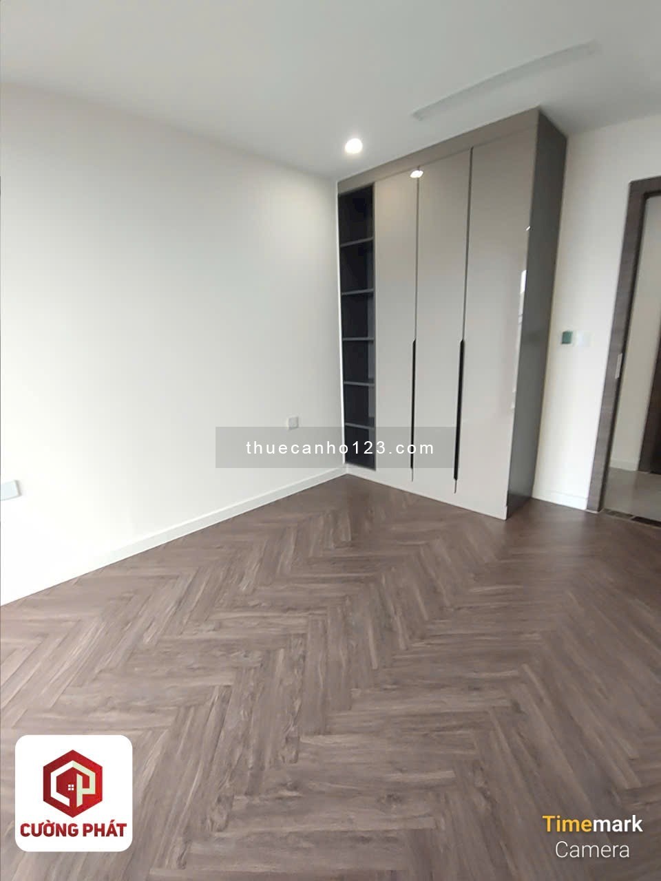 Cho Thuê Căn Hộ Cao Cấp Sunshine Diamond River Q7 nhà mới bàn giao, yên tĩnh rộng rãi 100m2