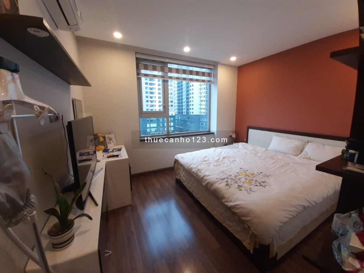 Cho thuê chung cư Ngoại Giao Đoàn - Tây Hồ Tây giá tốt