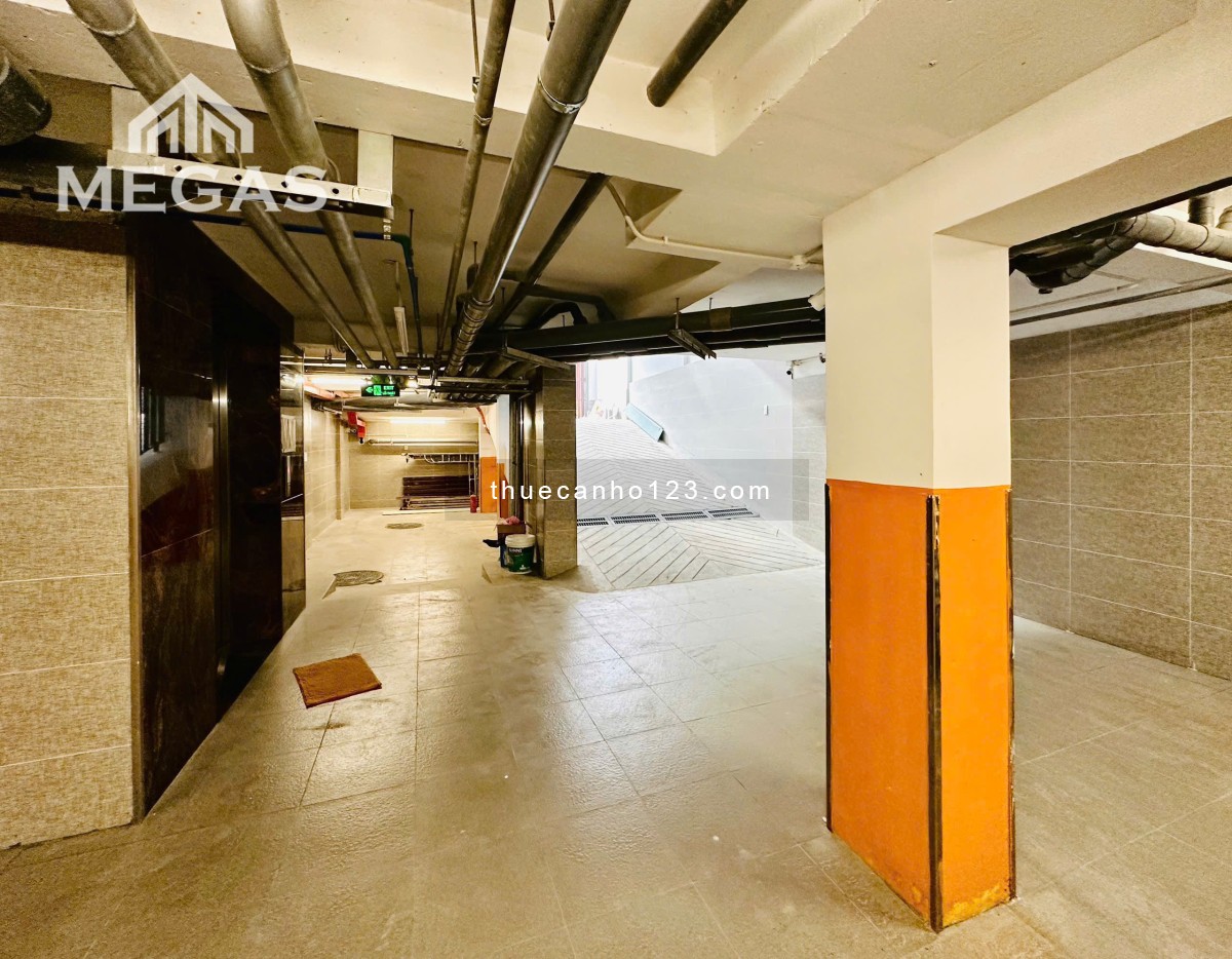 Căn Hộ Ban công riêng ngay Etown Cộng Hoà mới 100% Đầy Đủ Nội Thất