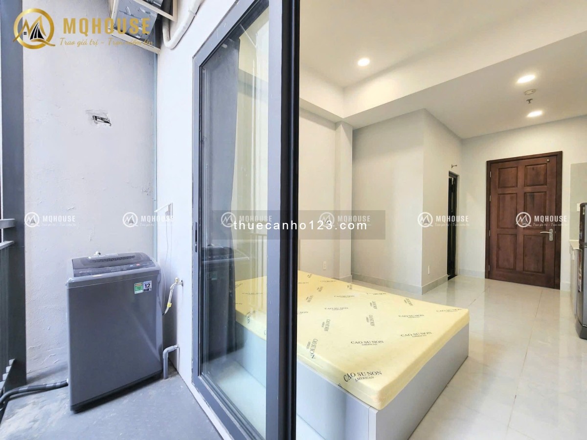 Căn Hộ Ban công riêng ngay Etown Cộng Hoà mới 100% Đầy Đủ Nội Thất