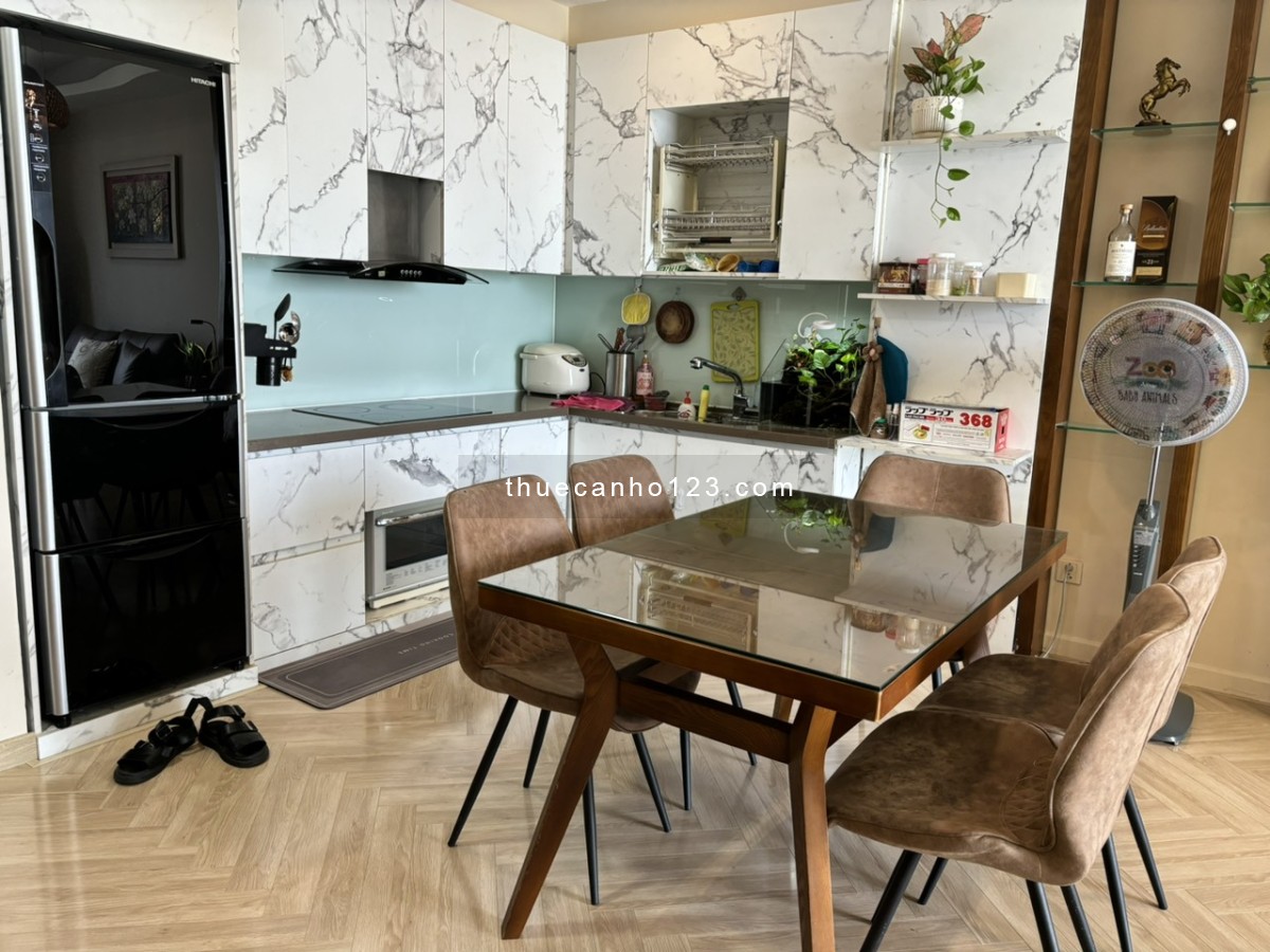 HOT Căn hộ Saigon Airport Plaza 2 phòng ngủ và 2 WC, Nội thất cao cấp 18 Triệu Tel 0906.887.586 Quân