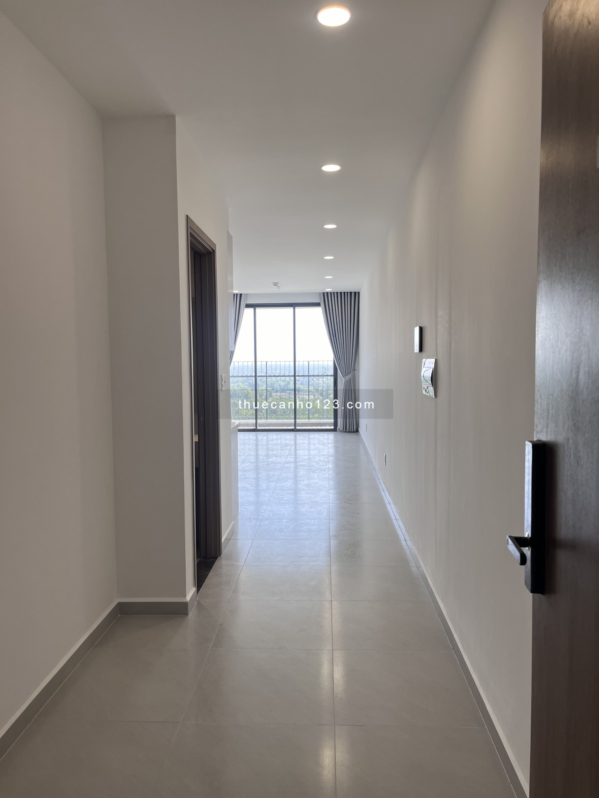 Căn hộ mới 100% tại Quận 9, cho thuê chỉ từ 5 tr/tháng, bao phí quản lý, liên hệ xem nhà ngay ạ!