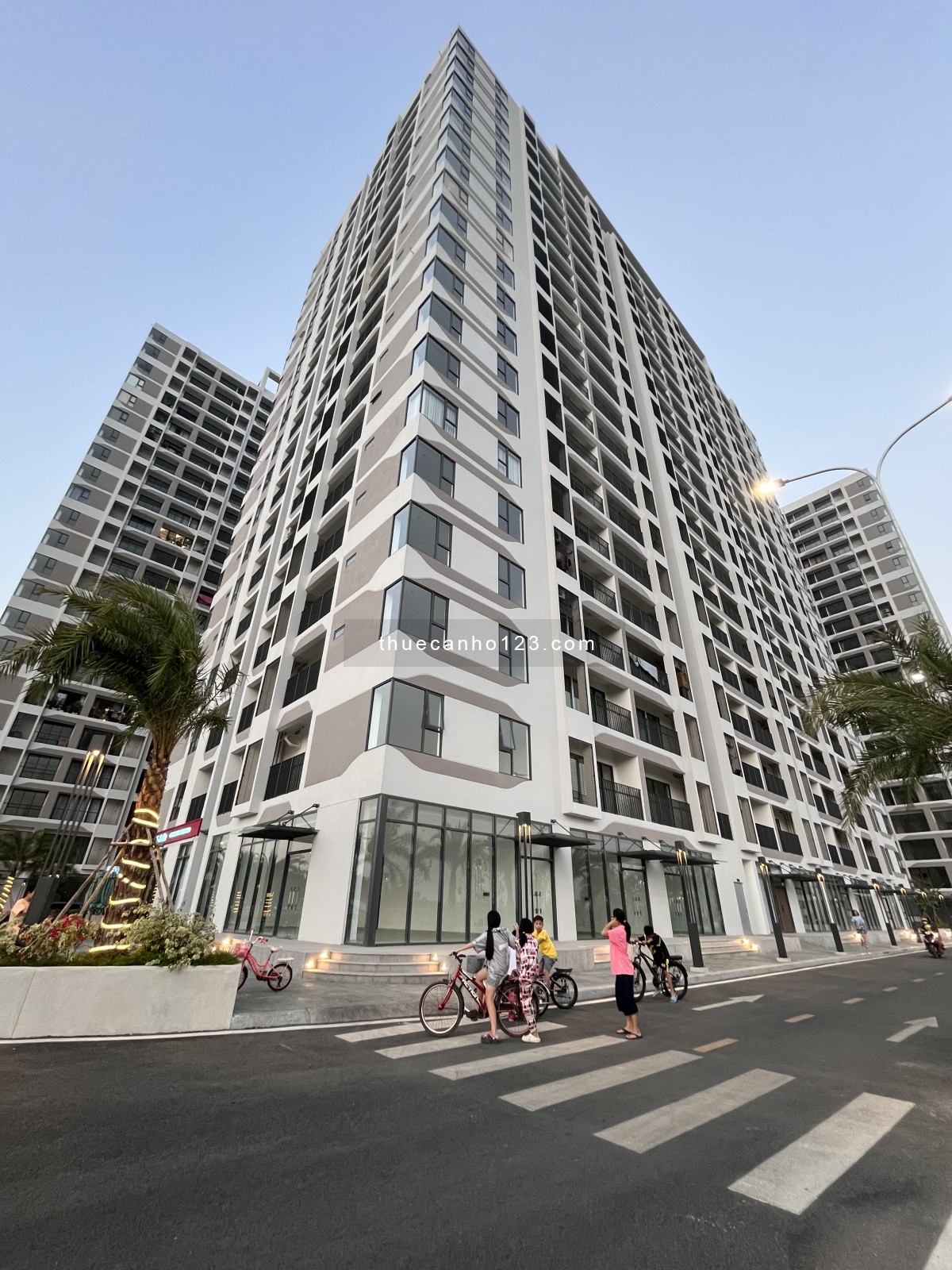 Căn hộ mới 100% tại Quận 9, cho thuê chỉ từ 5 tr/tháng, bao phí quản lý, liên hệ xem nhà ngay ạ!