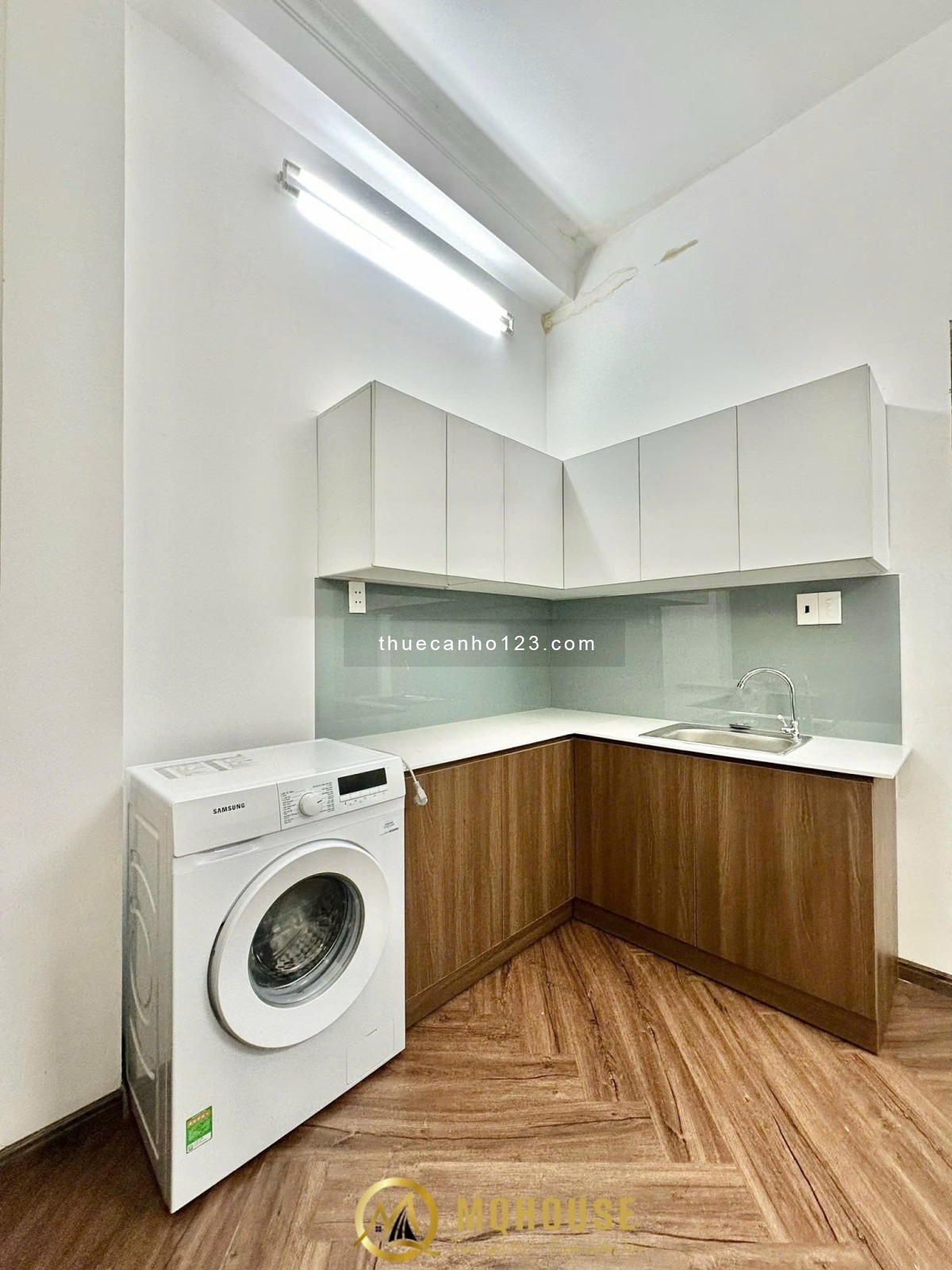 CH 50m2 Bancony, Ngay Điện Biên Phủ, ĐH Nhân Văn, Đài Truyền Hình, Cầu Bason, Nhà Thờ Đức Bà