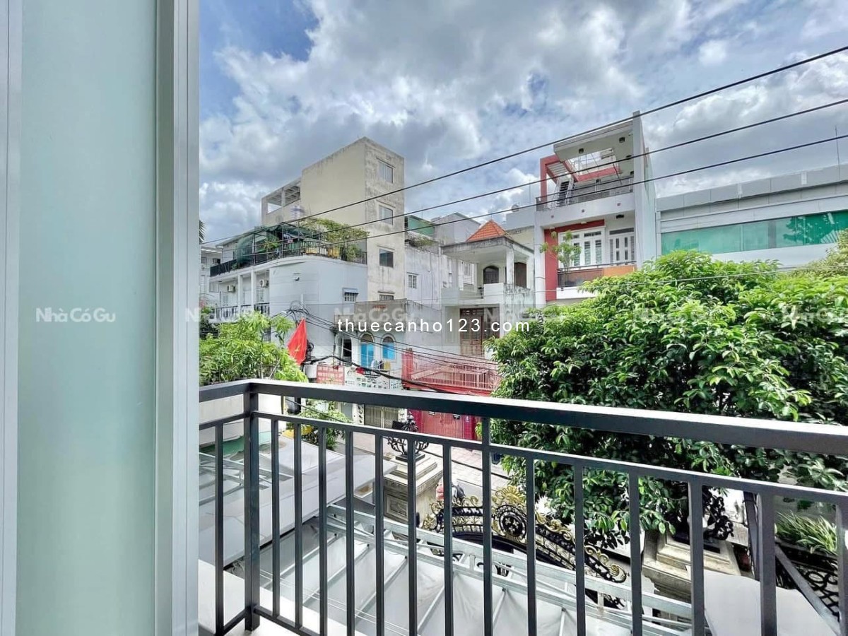 CHDV dublex ban công rộng 50M2 gần ngay Etown Cộng Hào / Giáp trung tâm 10P