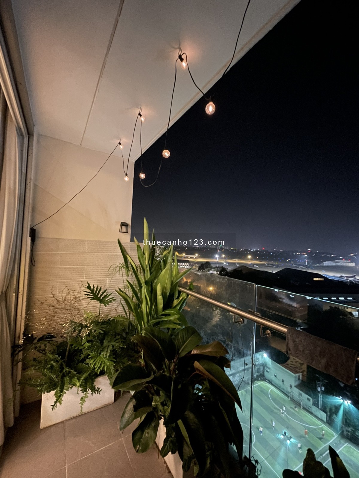 HOT Căn hộ Saigon Airport Plaza 2 phòng ngủ và 2 WC, Nội thất cao cấp 18 Triệu Tel 0906.887.586 Quân