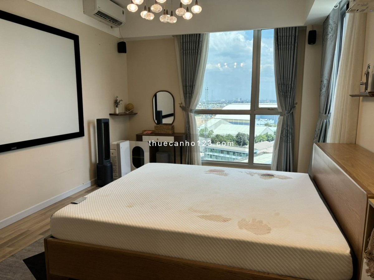 HOT Căn hộ Saigon Airport Plaza 2 phòng ngủ và 2 WC, Nội thất cao cấp 18 Triệu Tel 0906.887.586 Quân