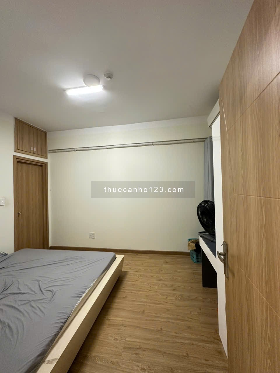 Cho thuê chung cư Stown Thủ Đức 7tr/tháng full nội thất tầng trung