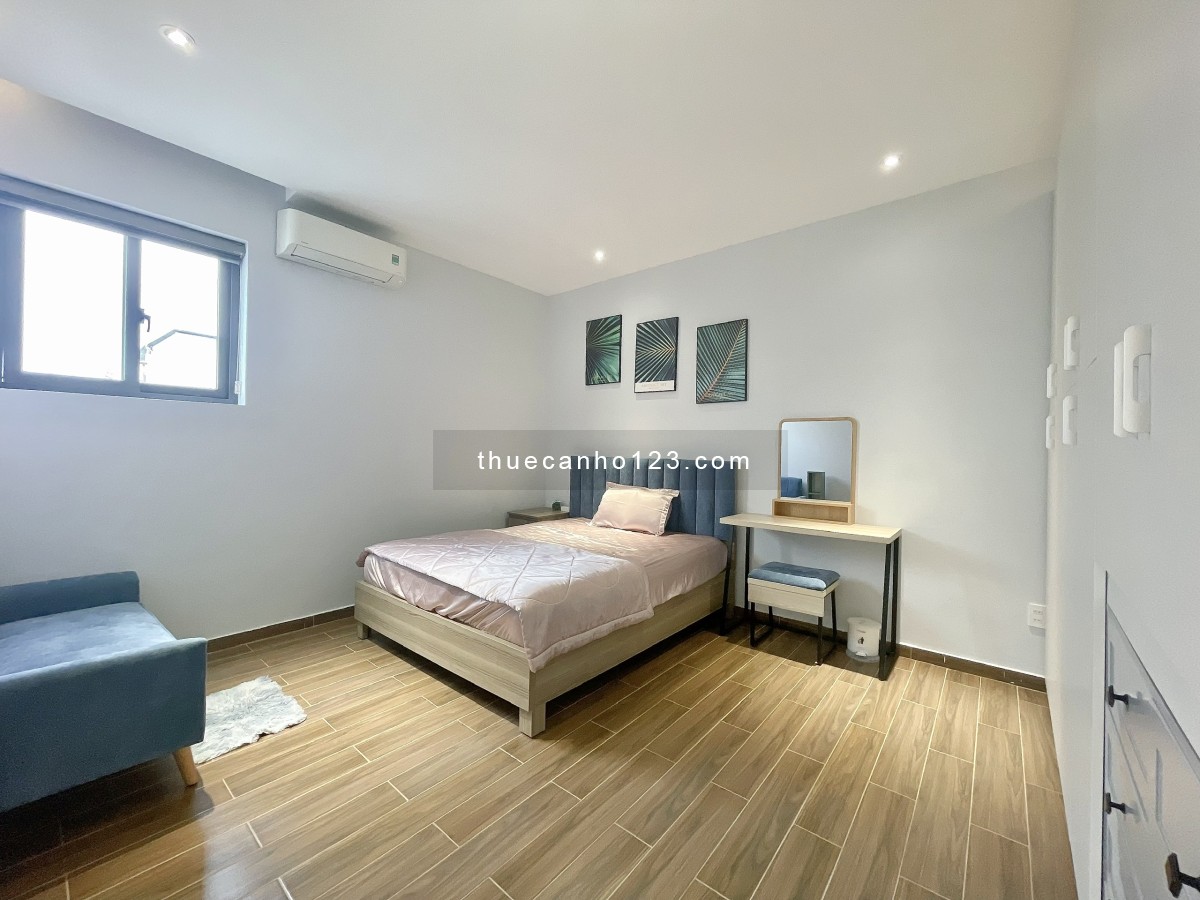 Cho thuê căn hộ 1 phòng ngủ toà nhà sang sịn mịn có hồ cá Koi ngay Lê Văn Sỹ Quận 3