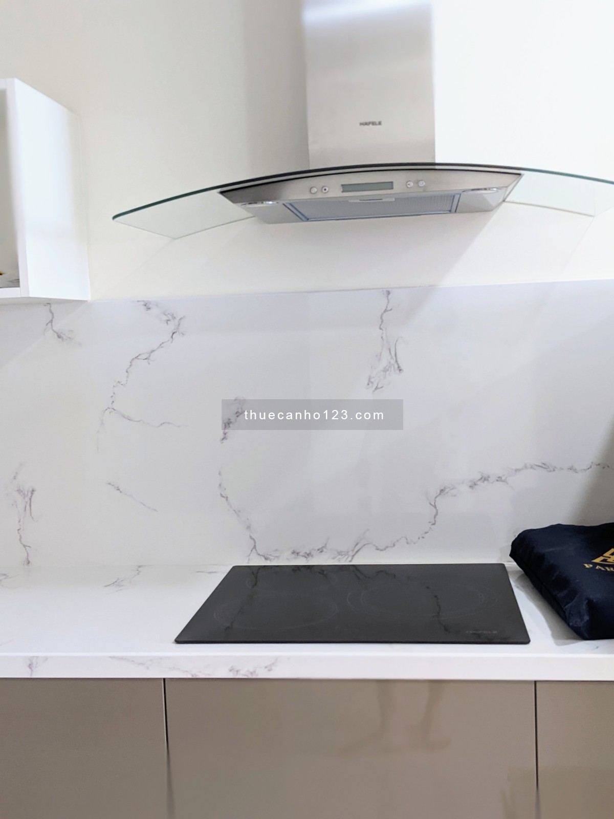 Cho thuê Căn hộ 2 Phòng Ngủ - GIÁ 13 triệu/tháng - Nhà Trống - Gần Công Viên, Sân Bay