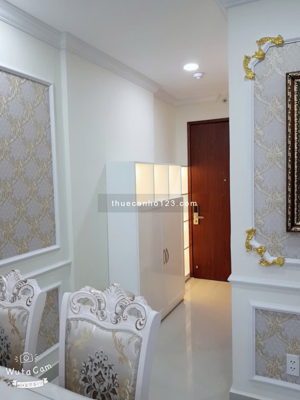 Nhà em còn 1 căn 2pn SoHo 1, Đầy đủ nội thất 11tr/tháng, Gọi or nhắn zalo cho em: 0855414488