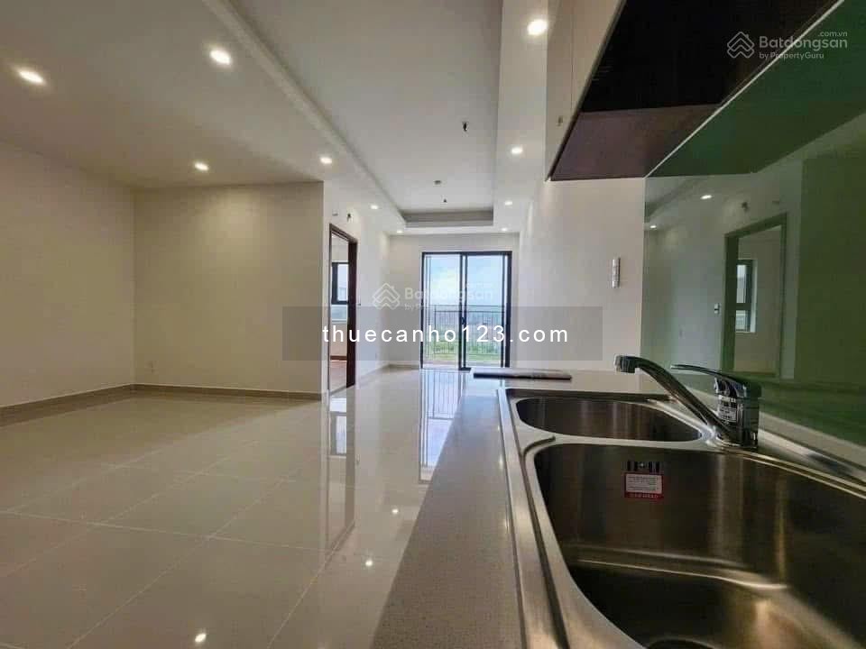 Cho thuê căn hộ Q7 Riverside Đào Trí 53,2m2. Có máy lạnh, Rèm, Máy nước nóng, bếp, hút mùi 8,5tr/th
