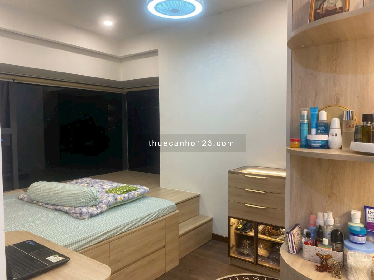 CC Carillon 5, TP, đường Luỹ Bán Bích có 2pn 2wc, ban công, nt mới, 11tr5